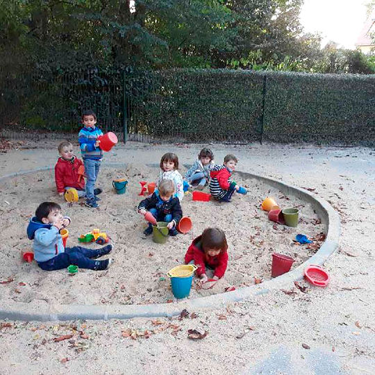 Maternelle - jeux de sable.