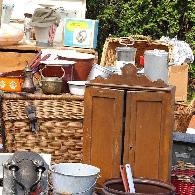 Brocante à Courcelle.