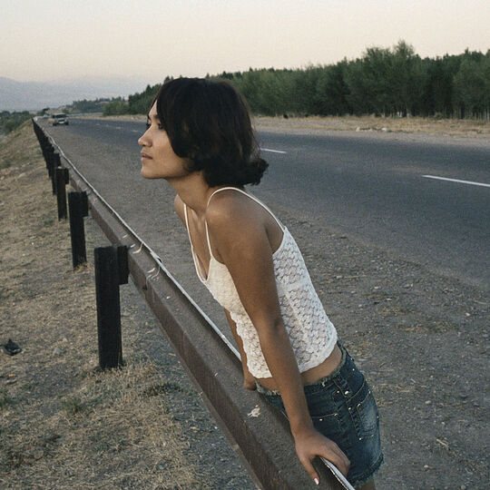 Photographie de Claudine Doruy - Série " Loulan Beauty" - Lola #1, environs de Tachkent, Ouzbekistan 2002