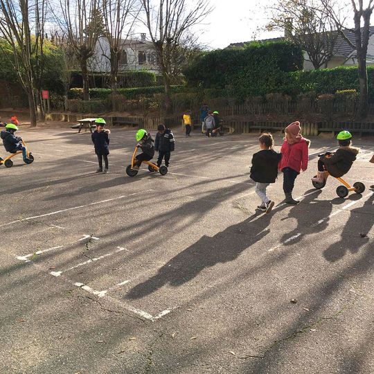 Maternelle - atelier vélo.