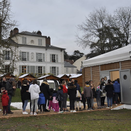 File d'attente de la patinoire au Marché de Noël 2019