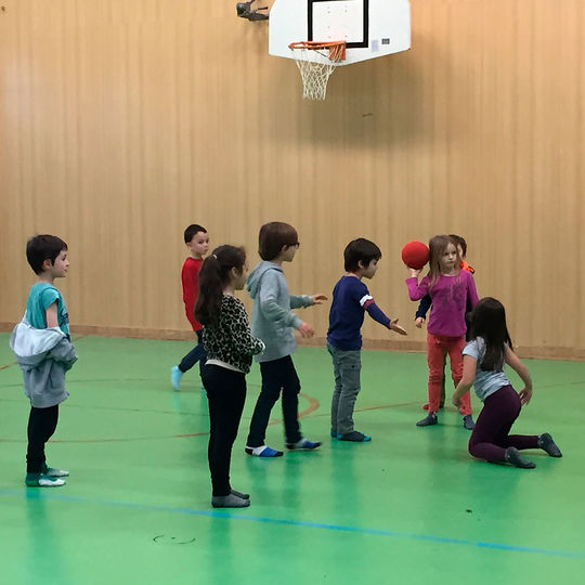 Ecole élémentaire - Jeux traditionnels.