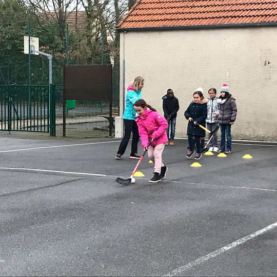 Ecole élémentaire - Hockey.