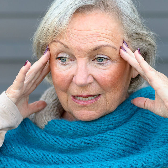 Personne âgée atteinte de la maladie d'Alzheimer.