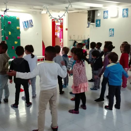 Ecole maternelle - Jeux d'expression.