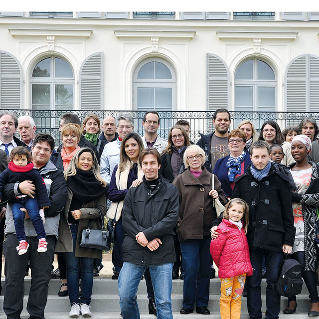 Nouveaux Giffois lors de la visite guidée de la ville en car.