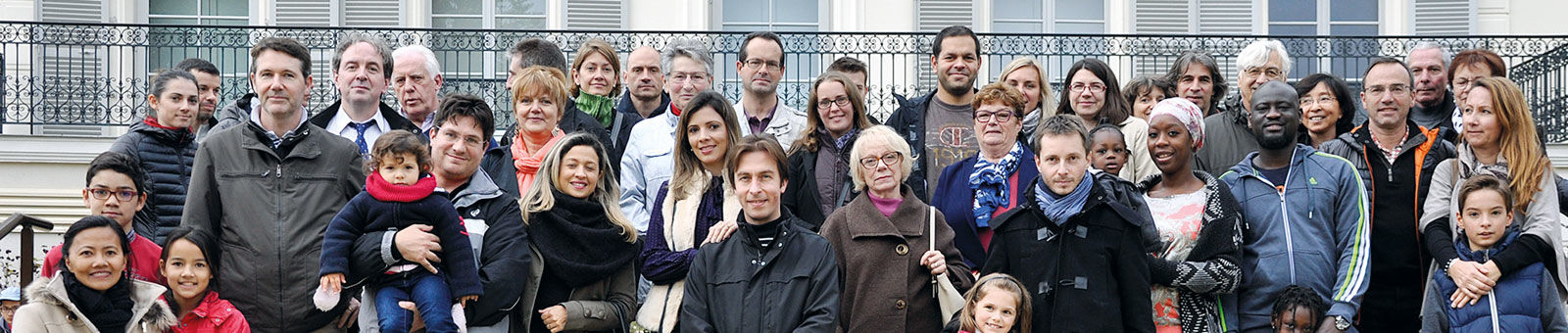 Nouveaux Giffois lors de la visite guidée de la ville en car.