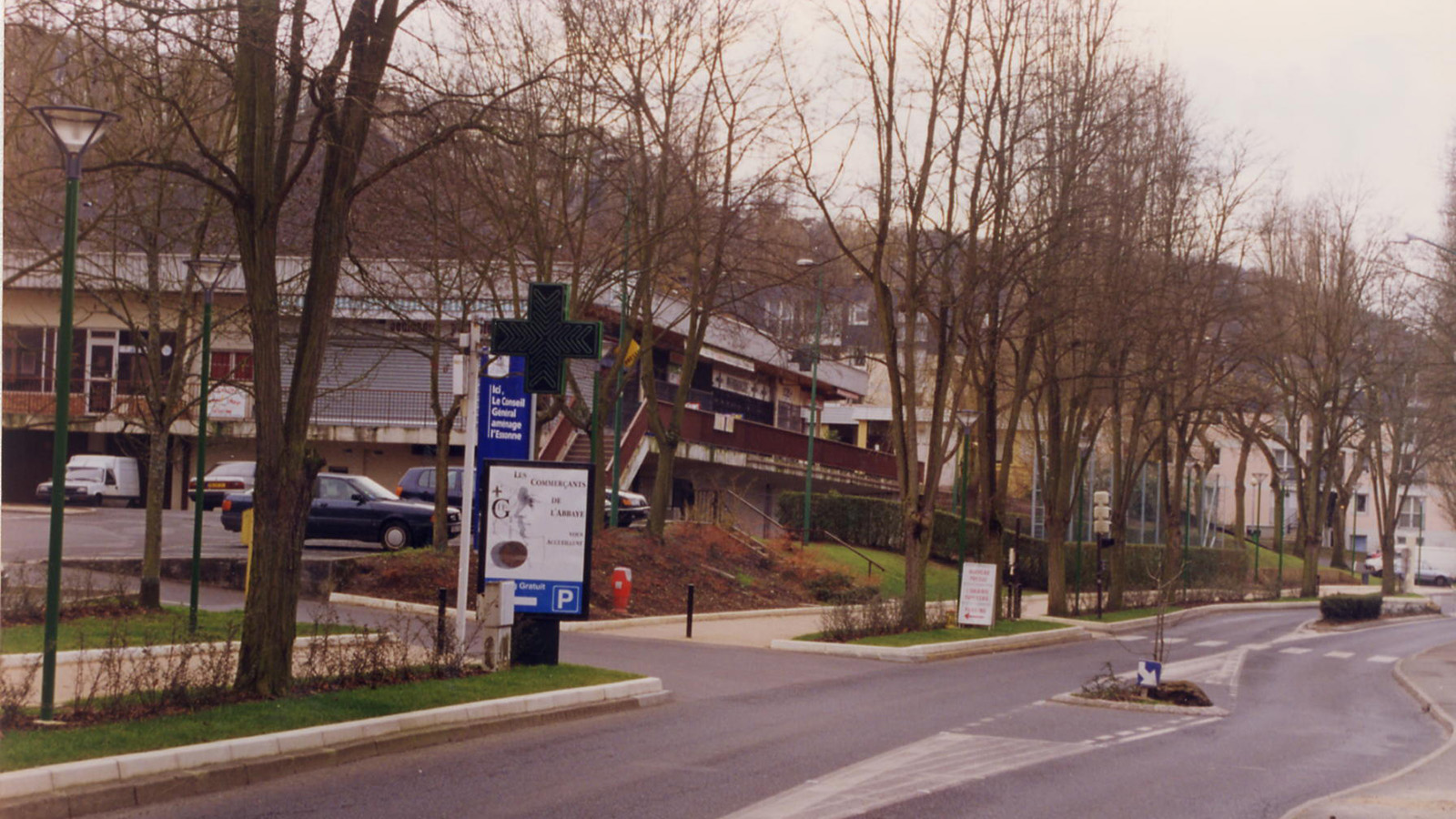 L'ancien centre commercial en 1999