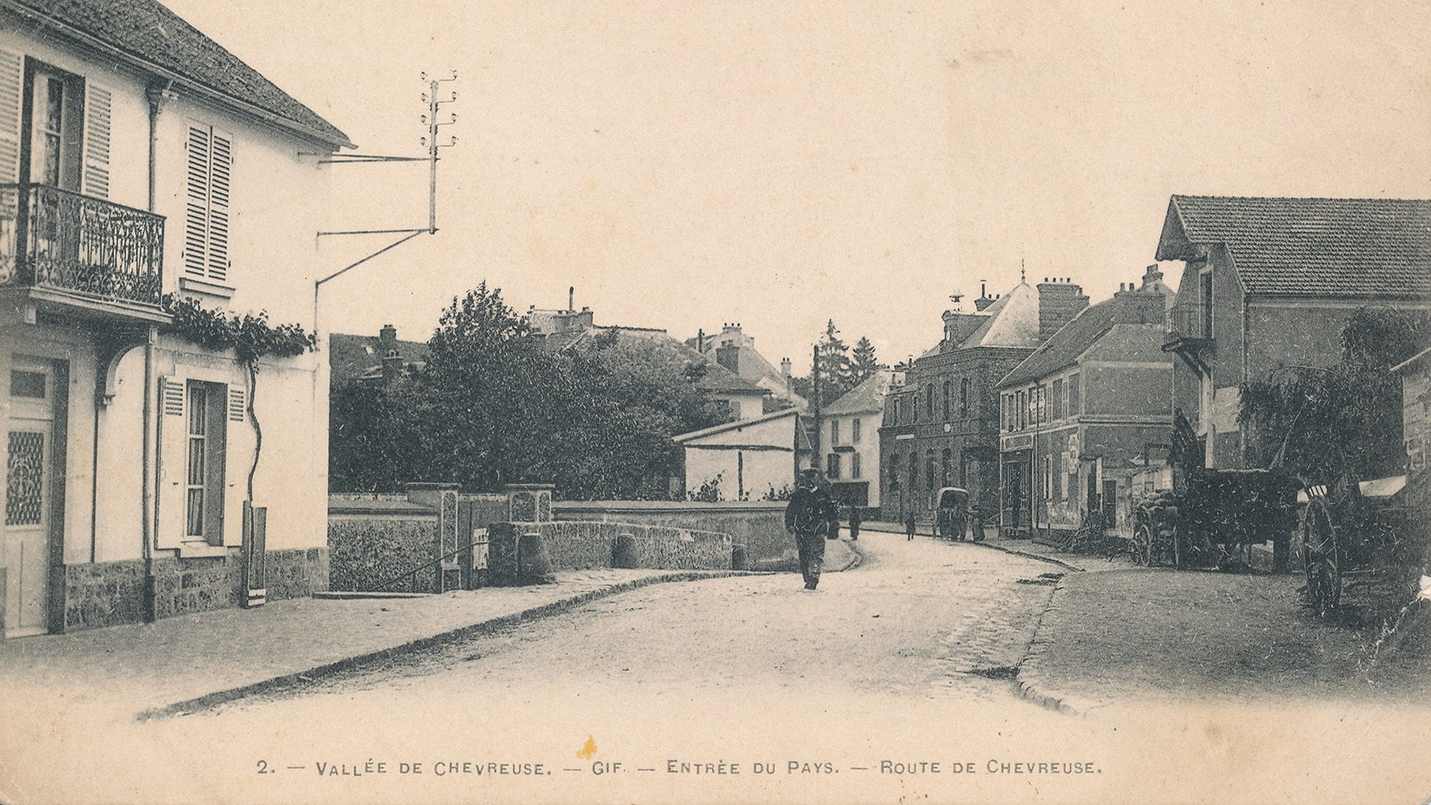 L'entrée du bourg au début du XXe siècle