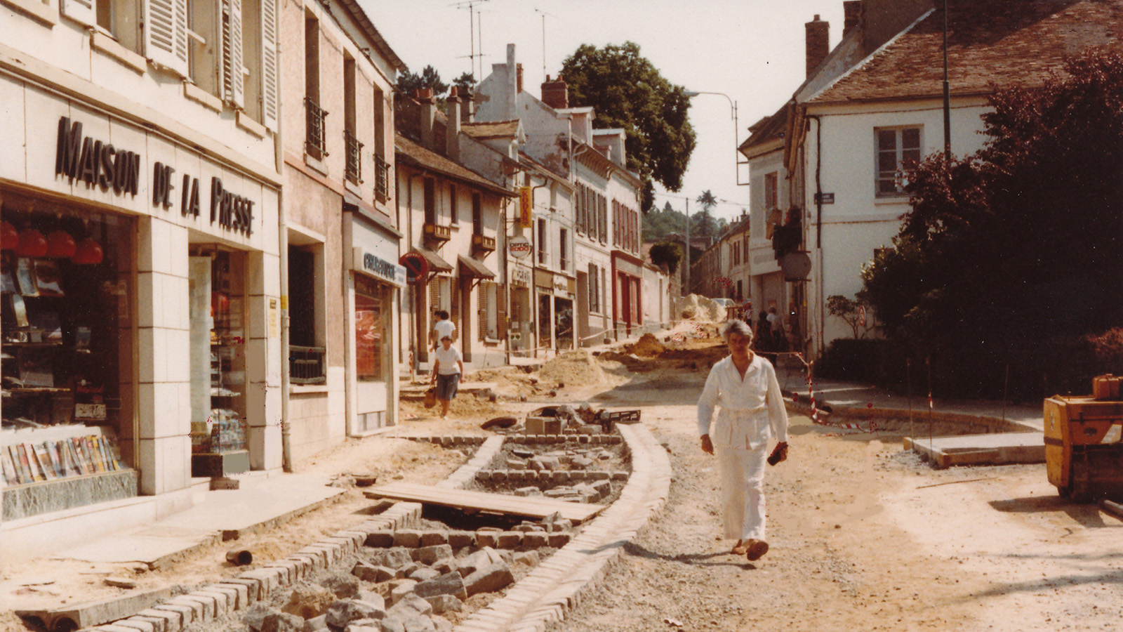 La rue Amodru fait peau neuve lors des travaux de restructuration du centre-ville, 1981