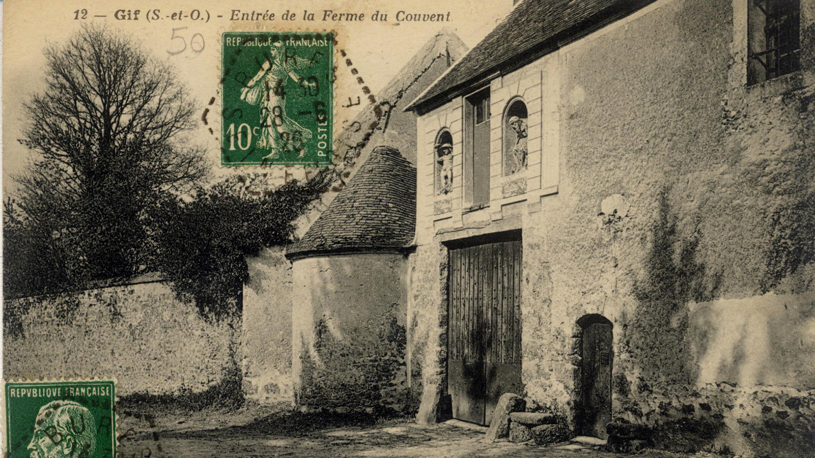 Entrée de la ferme de l'abbaye